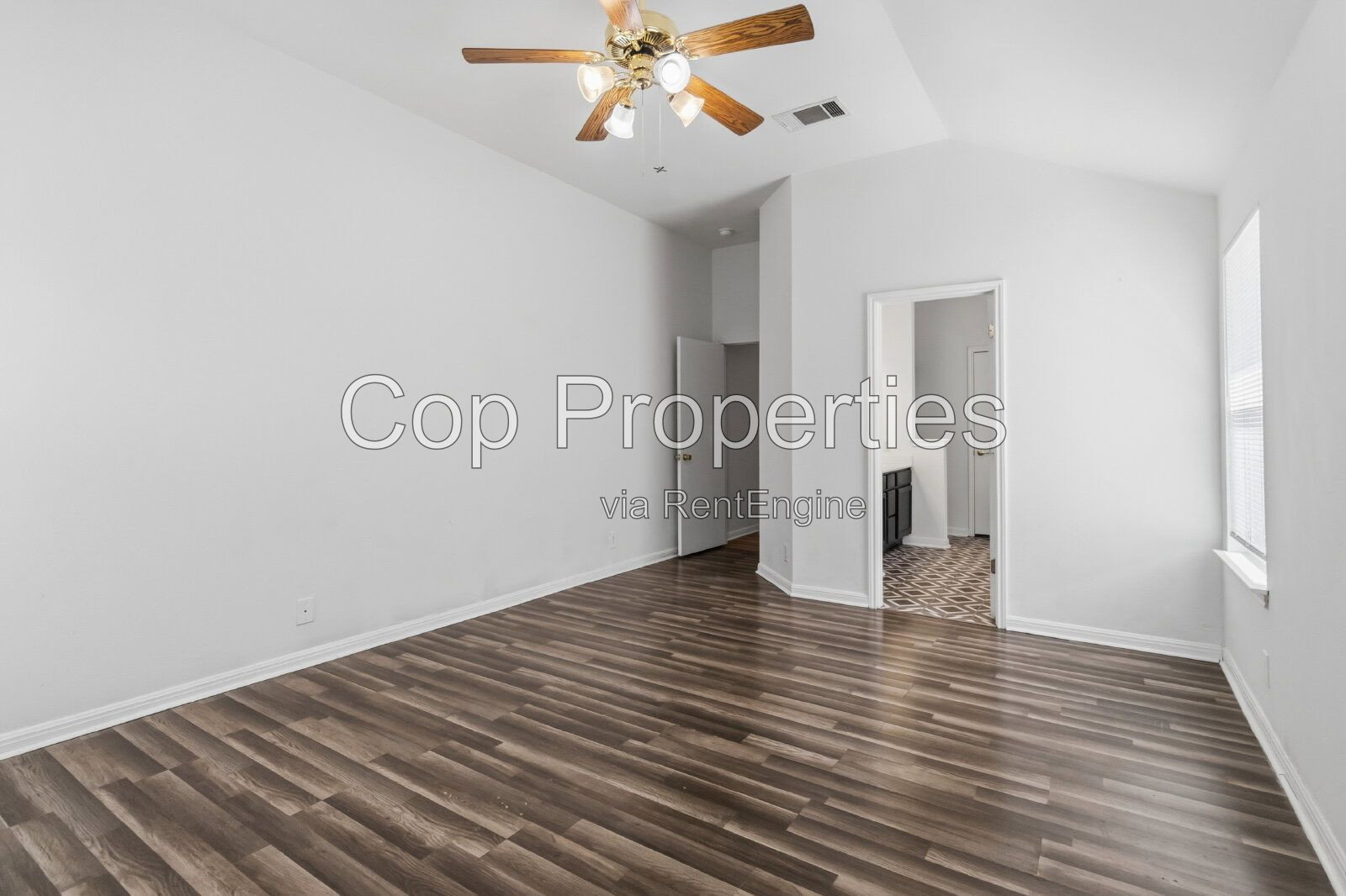 Gallery Image 19