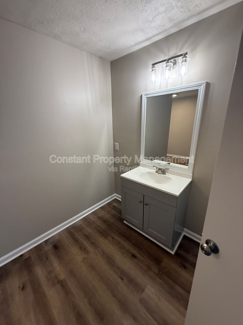 Gallery Image 15
