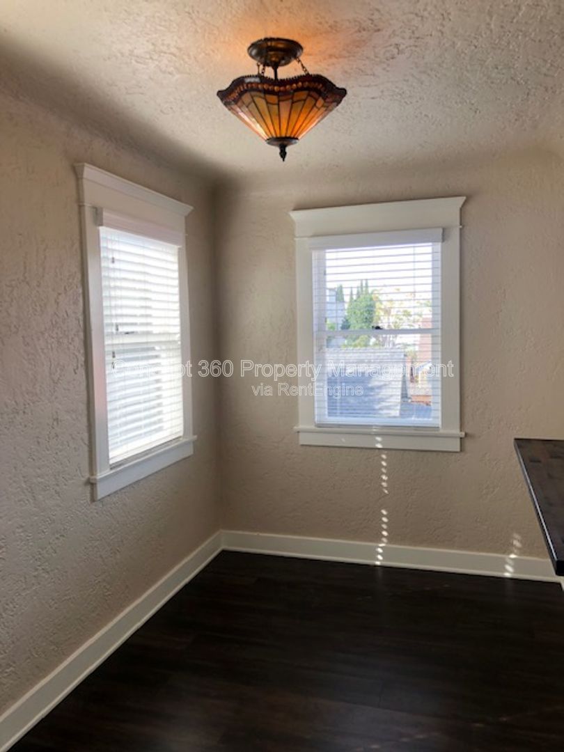 Gallery Image 19