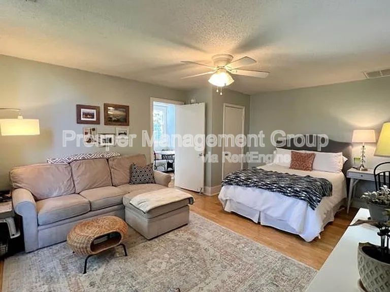 Gallery Image 0