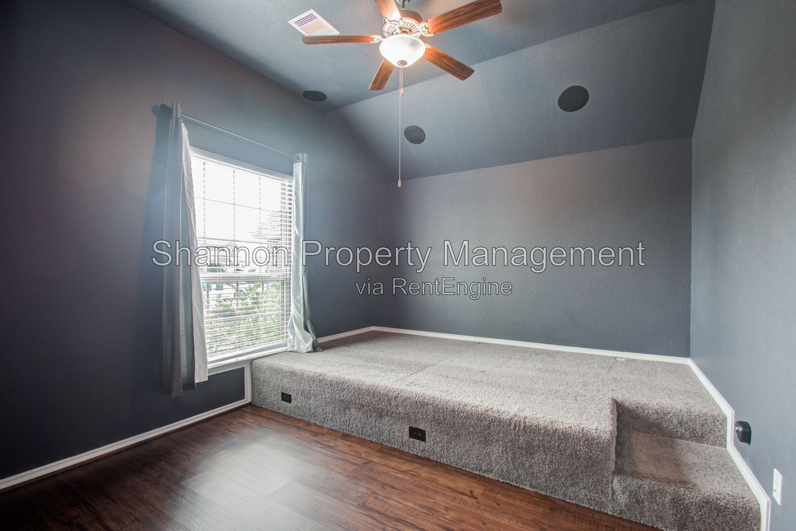 Gallery Image 16