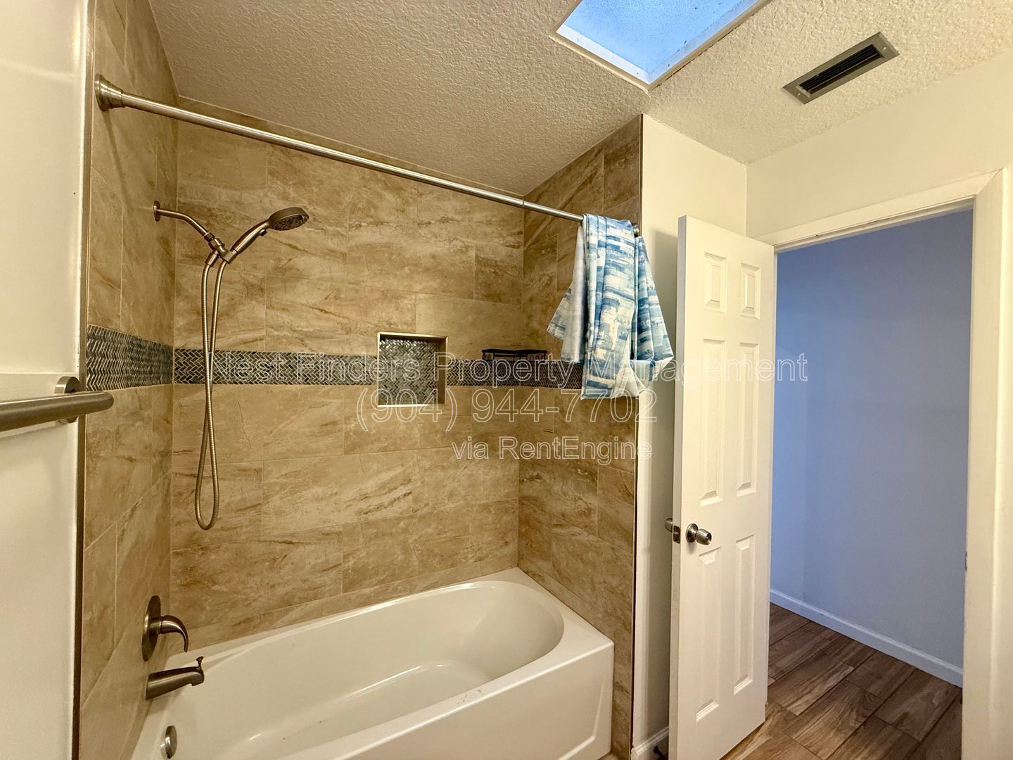 Gallery Image 18