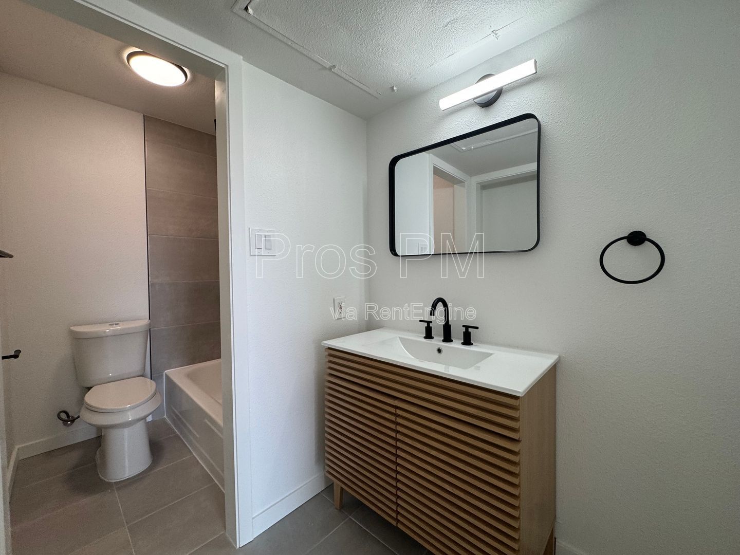 Gallery Image 19