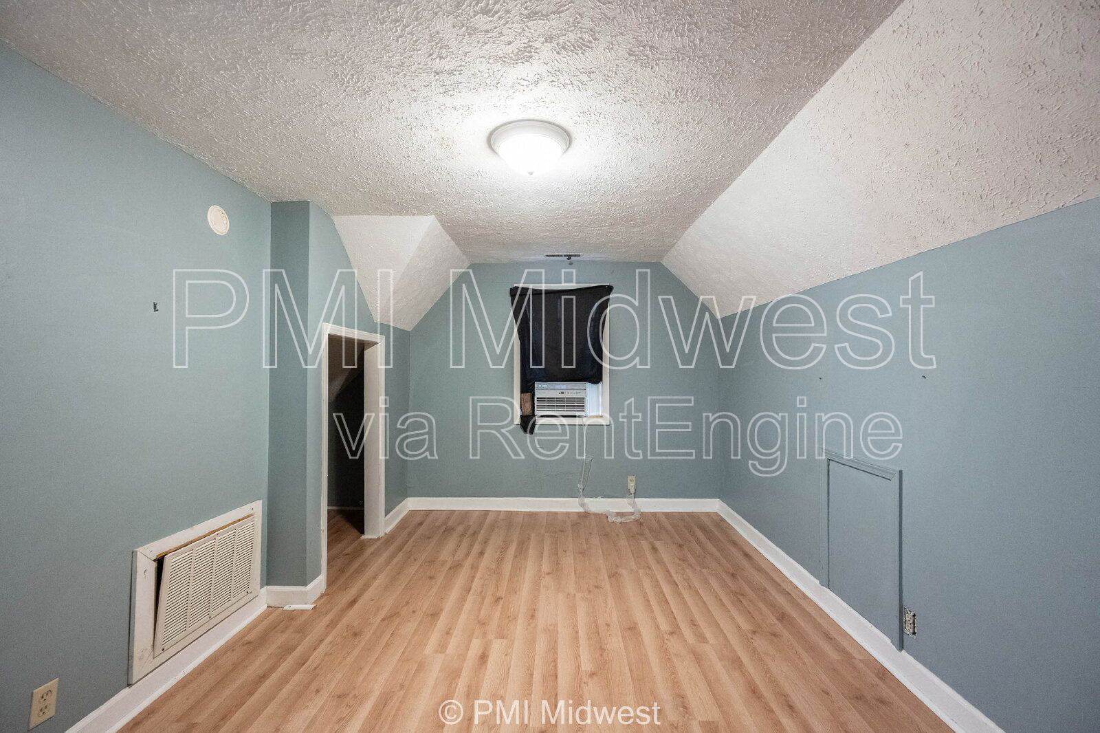 Gallery Image 18