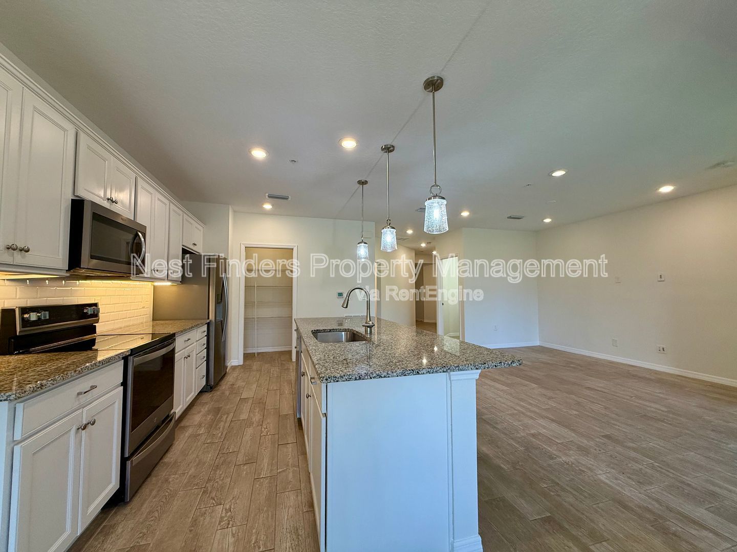 Gallery Image 14