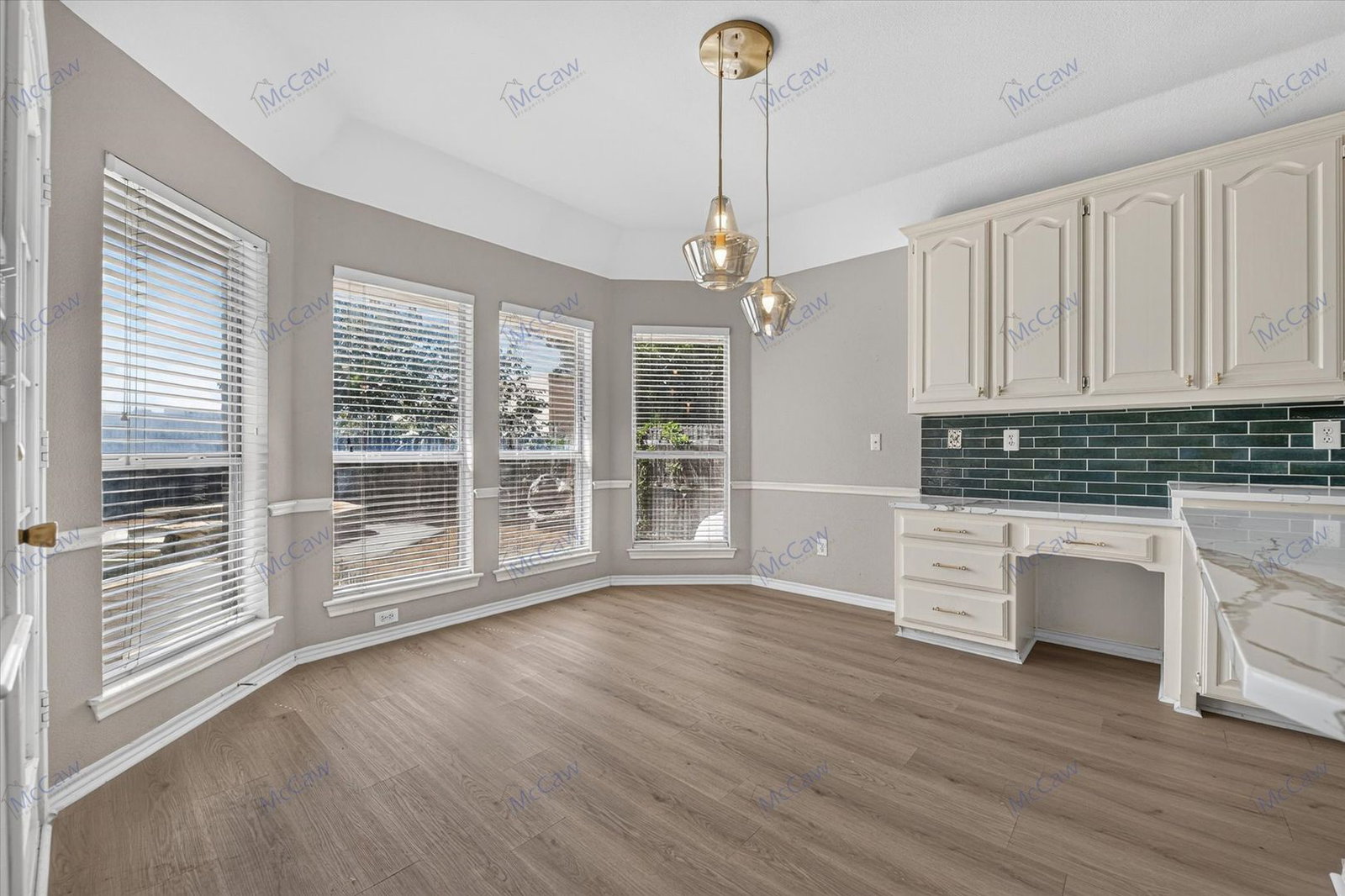 Gallery Image 15