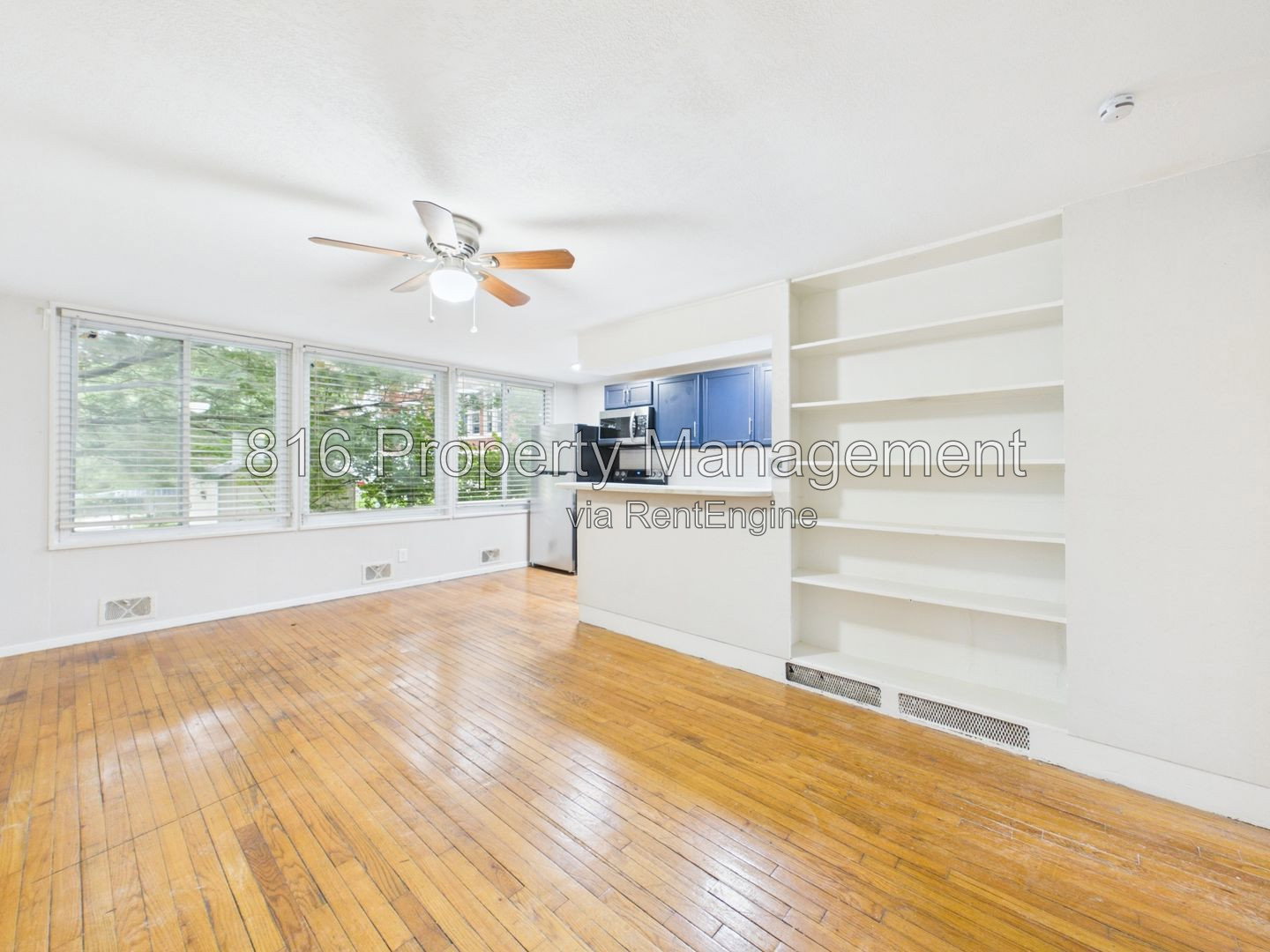 Gallery Image 0