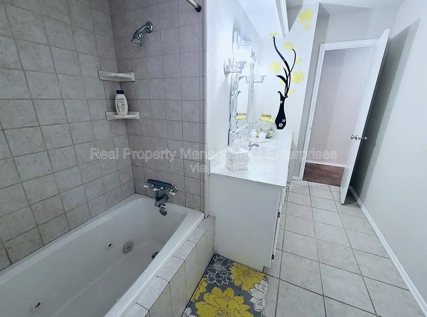 Gallery Image 16