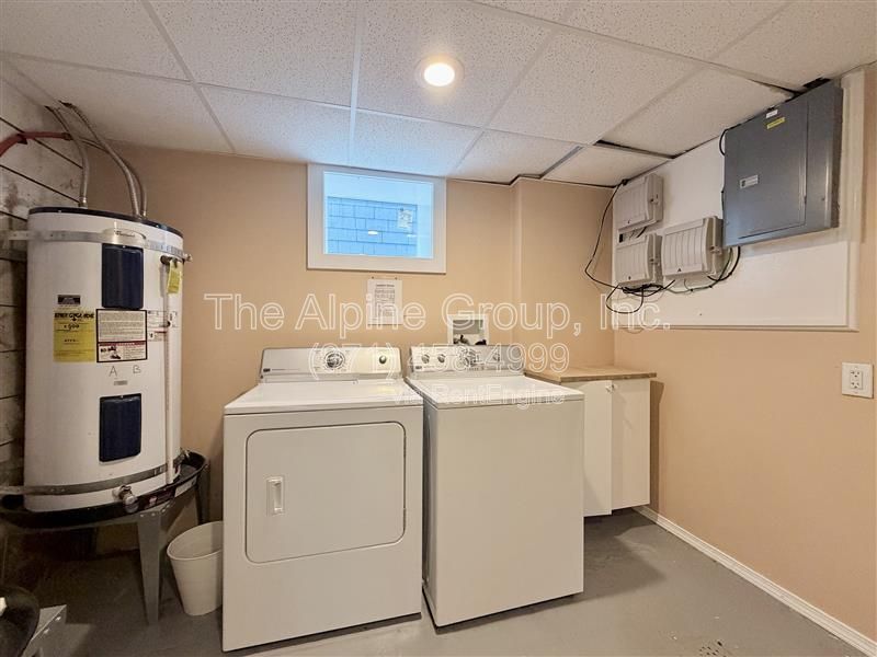 Gallery Image 15