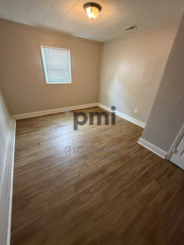 Gallery Image 17