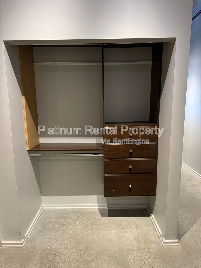 Gallery Image 41