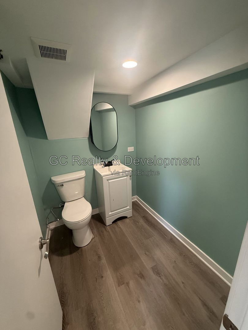 Gallery Image 14