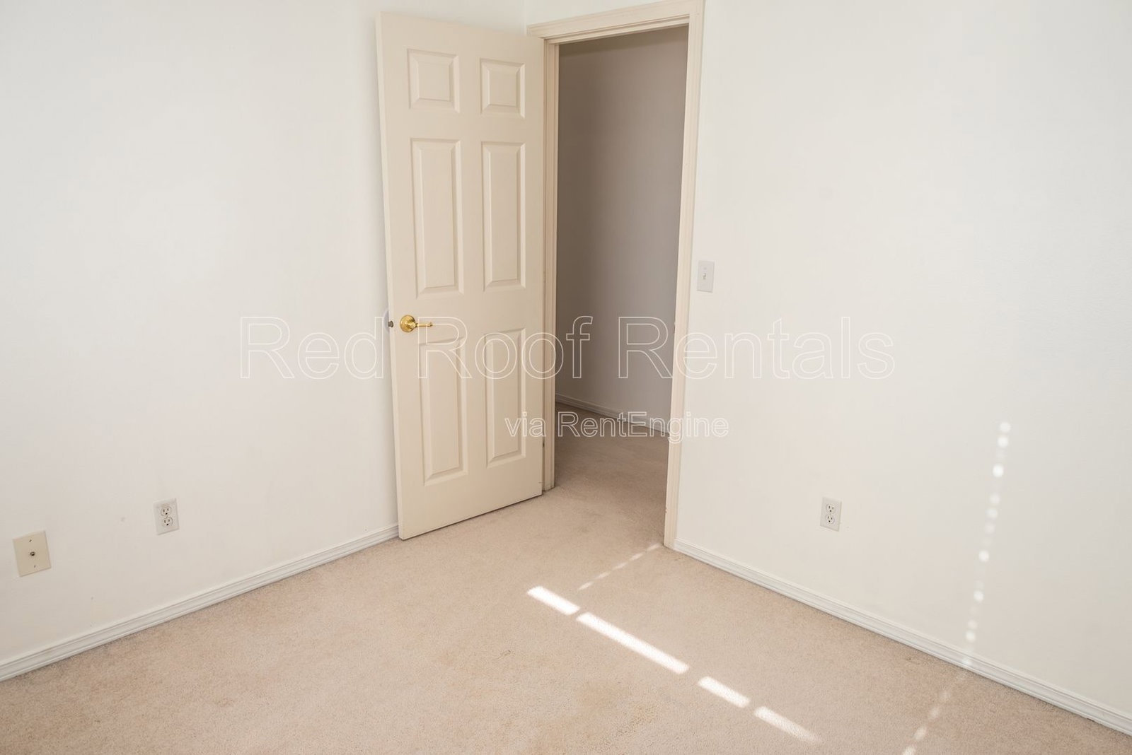 Gallery Image 16