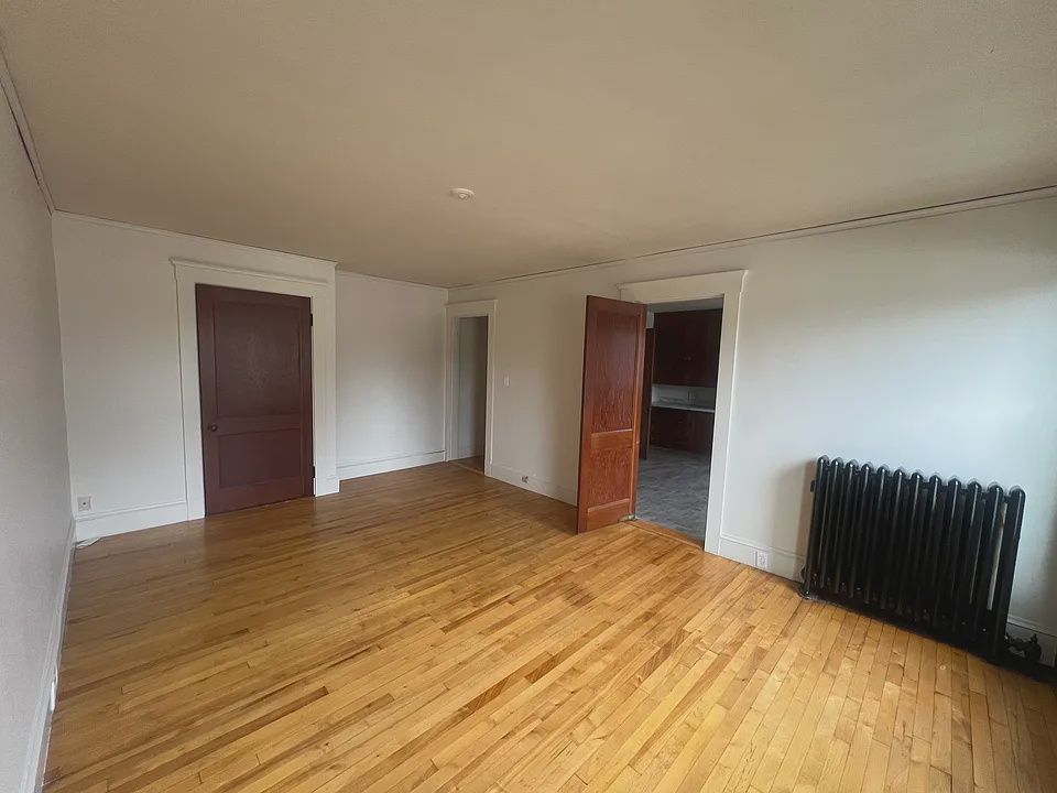 Gallery Image 0