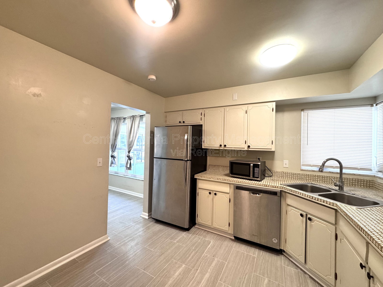 Gallery Image 15