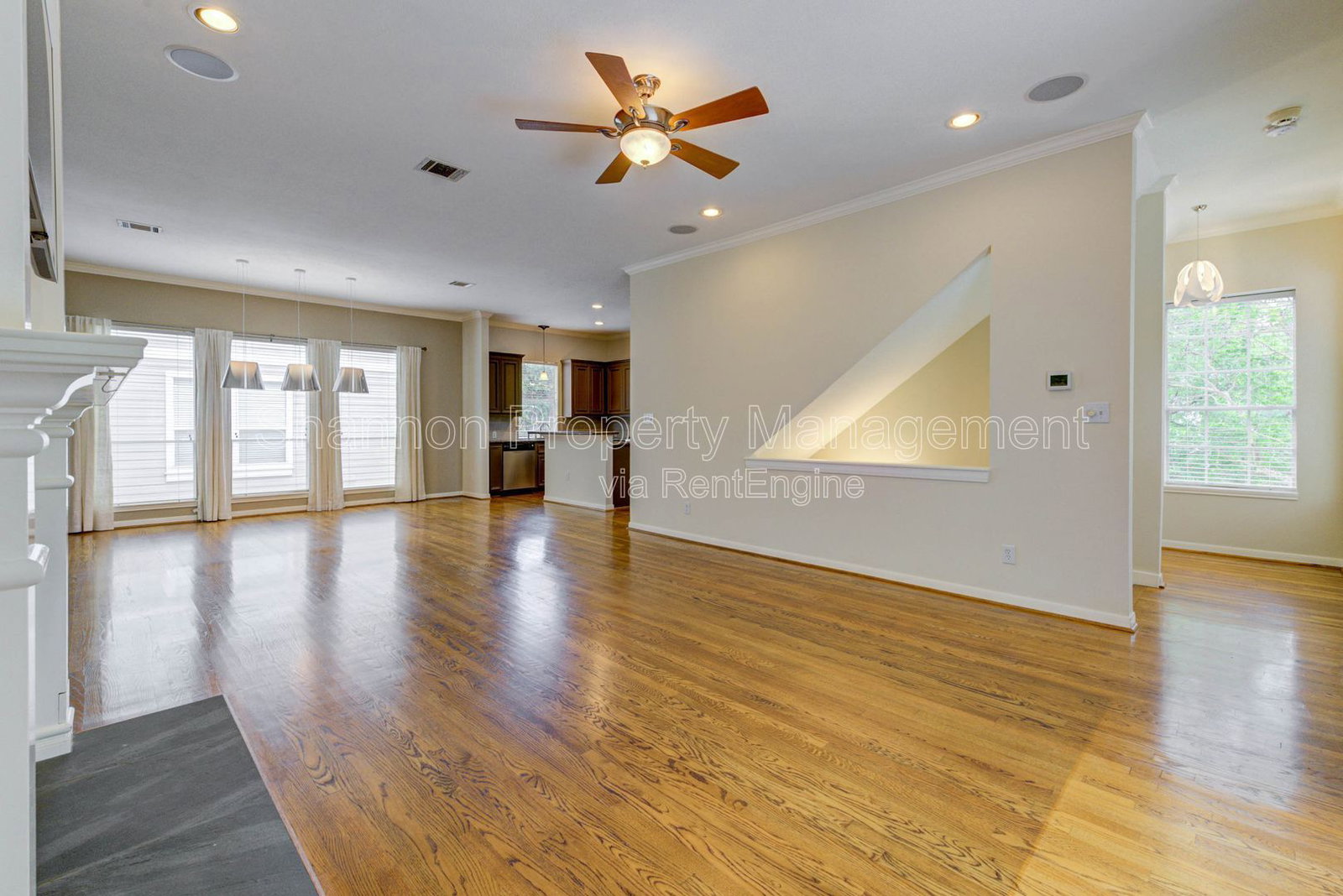 Gallery Image 0