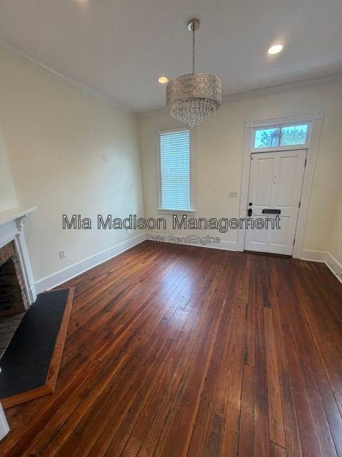 Gallery Image 17