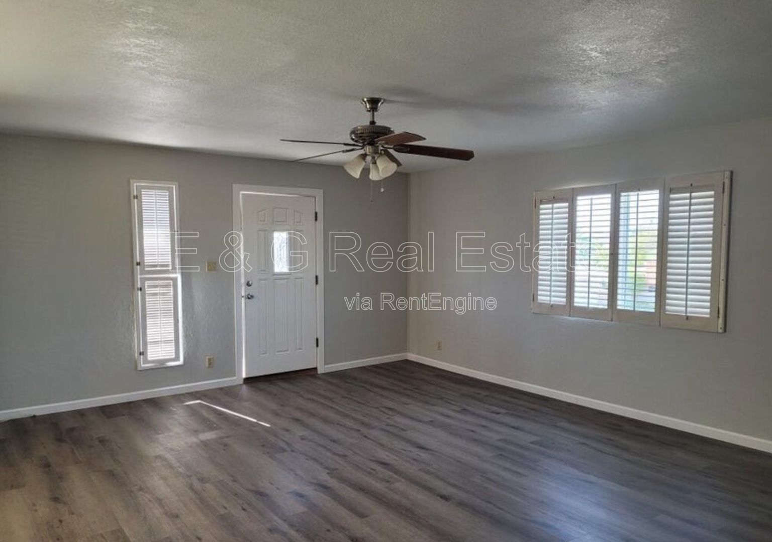 Gallery Image 0