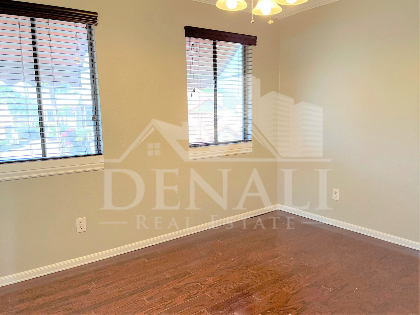 Gallery Image 17