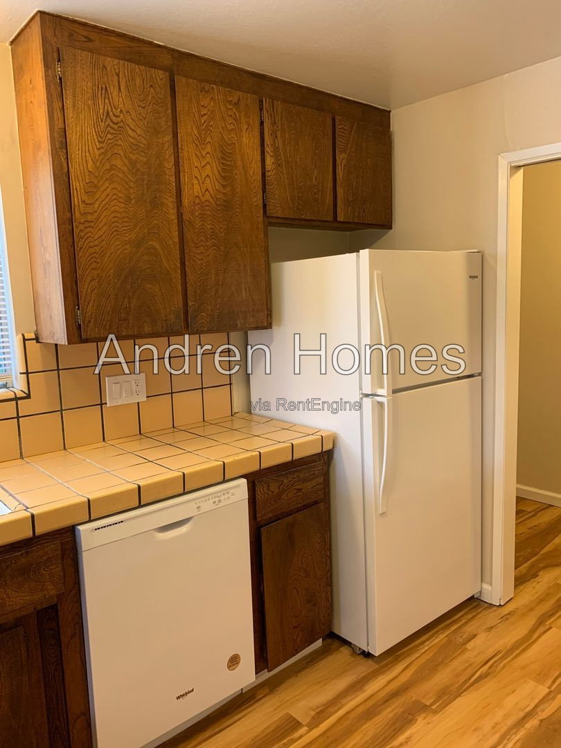Gallery Image 16