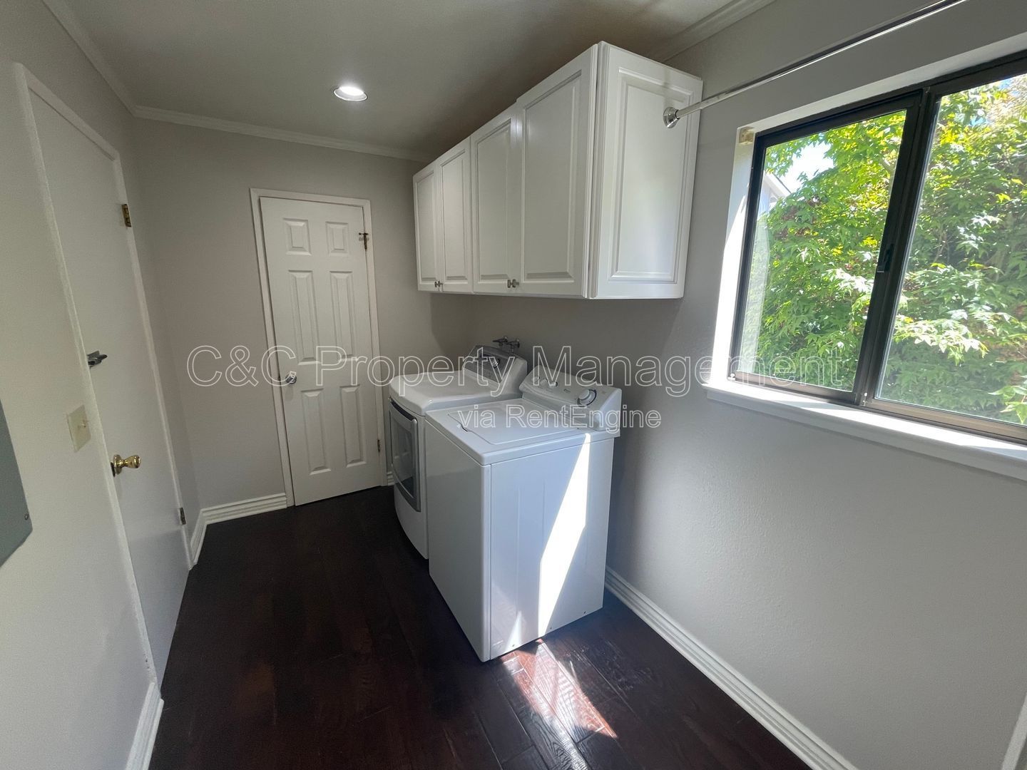 Gallery Image 17