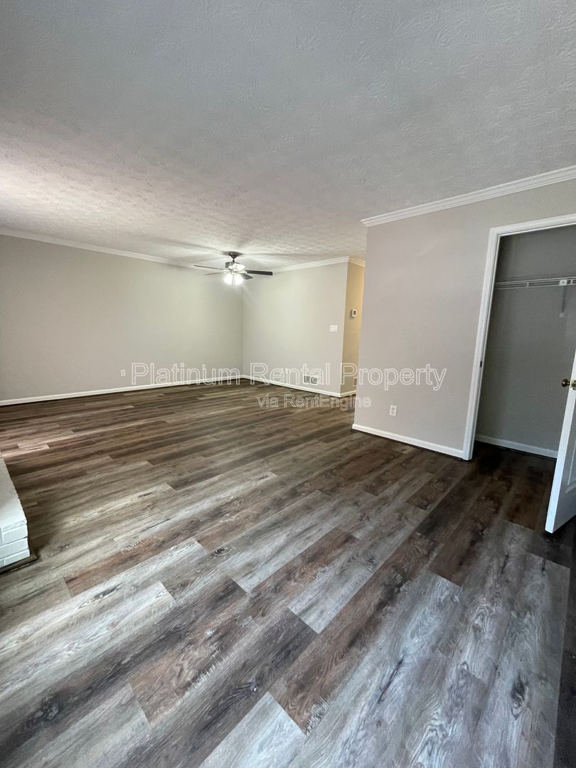 Gallery Image 70