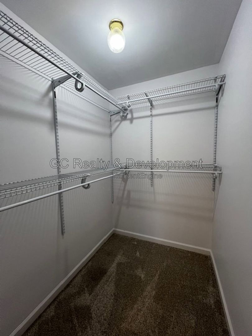 Gallery Image 18