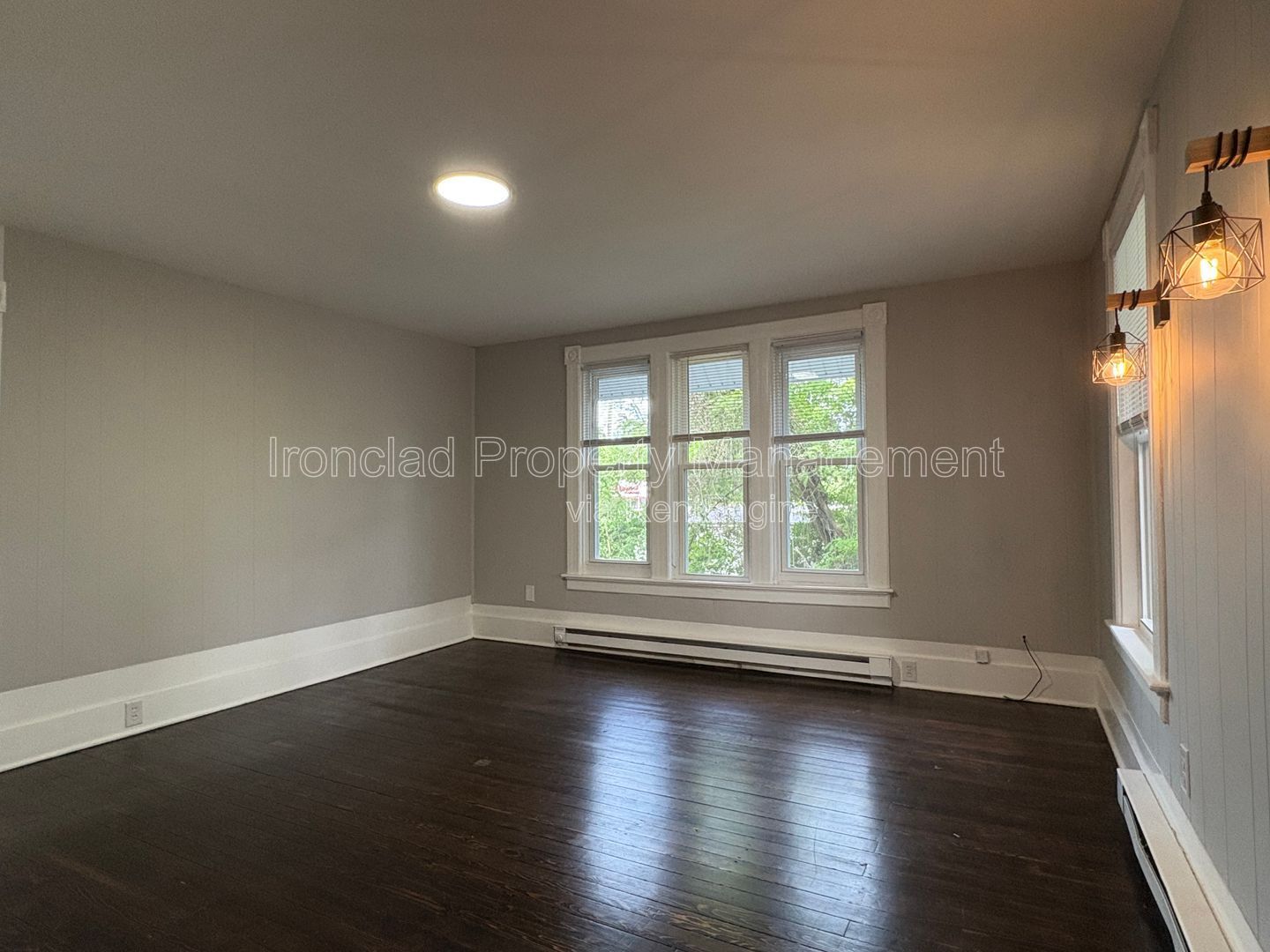 Gallery Image 16