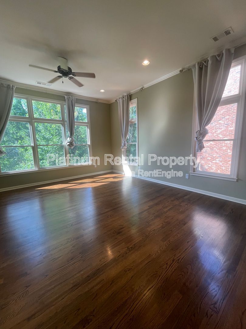 Gallery Image 41