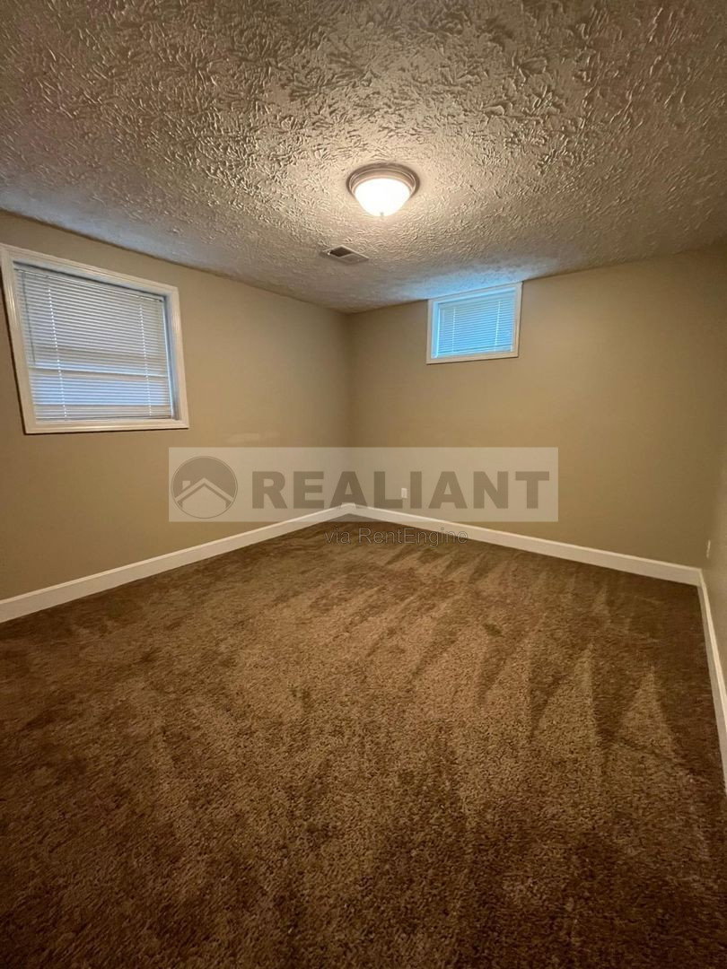 Gallery Image 16