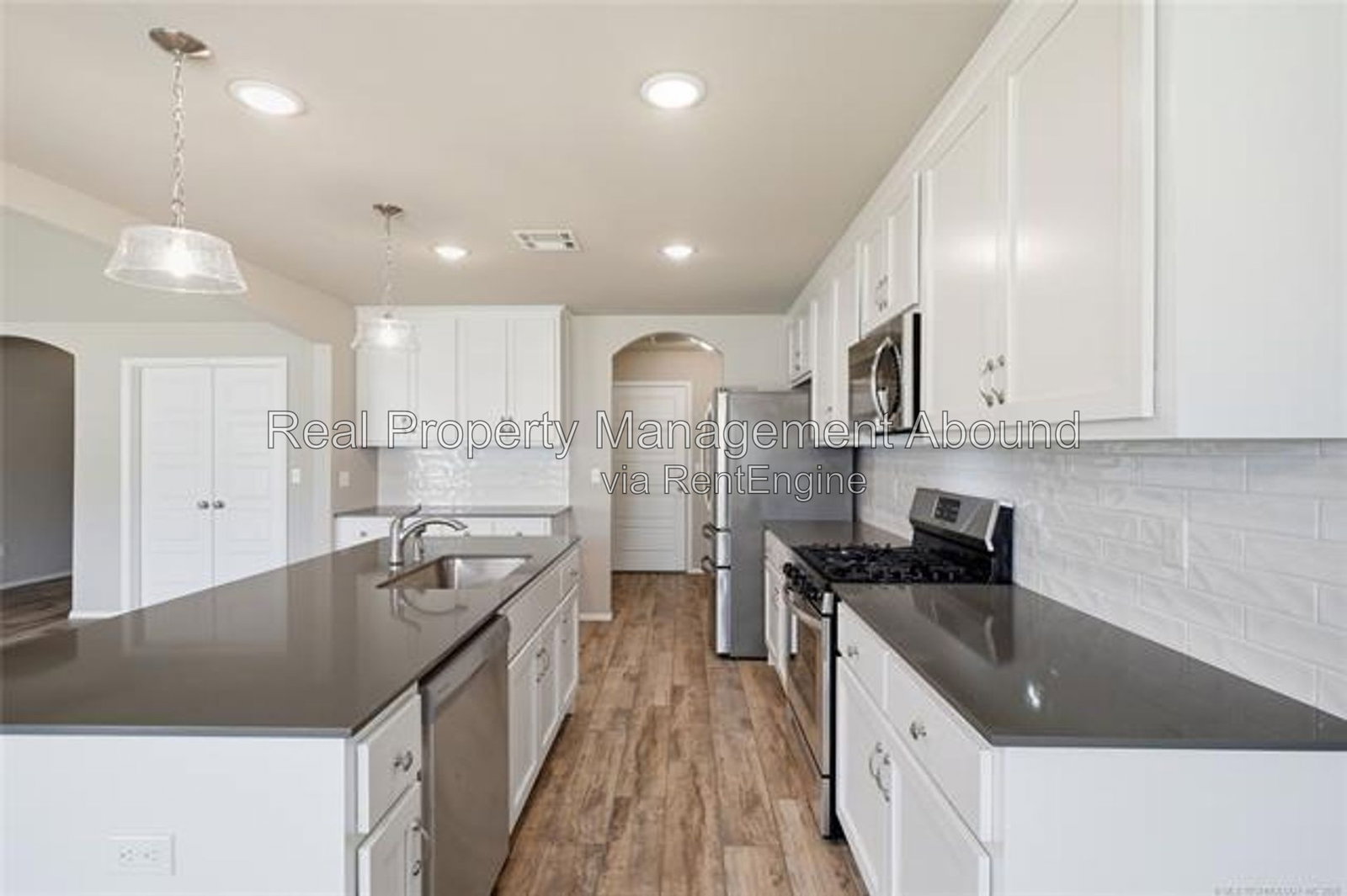Gallery Image 13