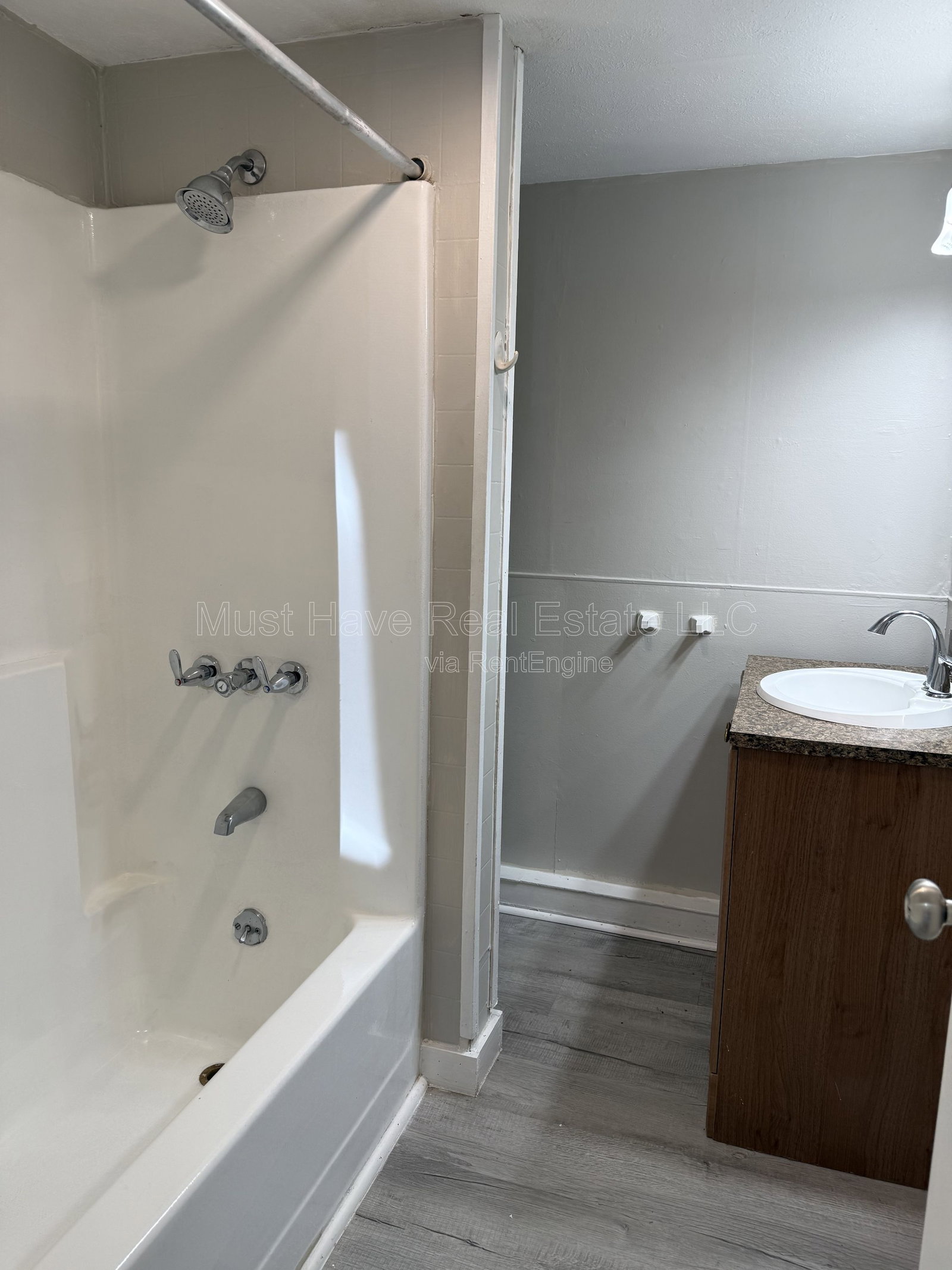 Gallery Image 17