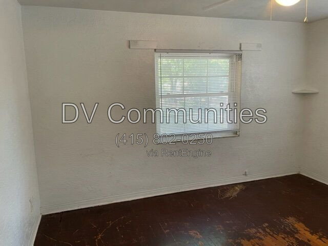 Gallery Image 17