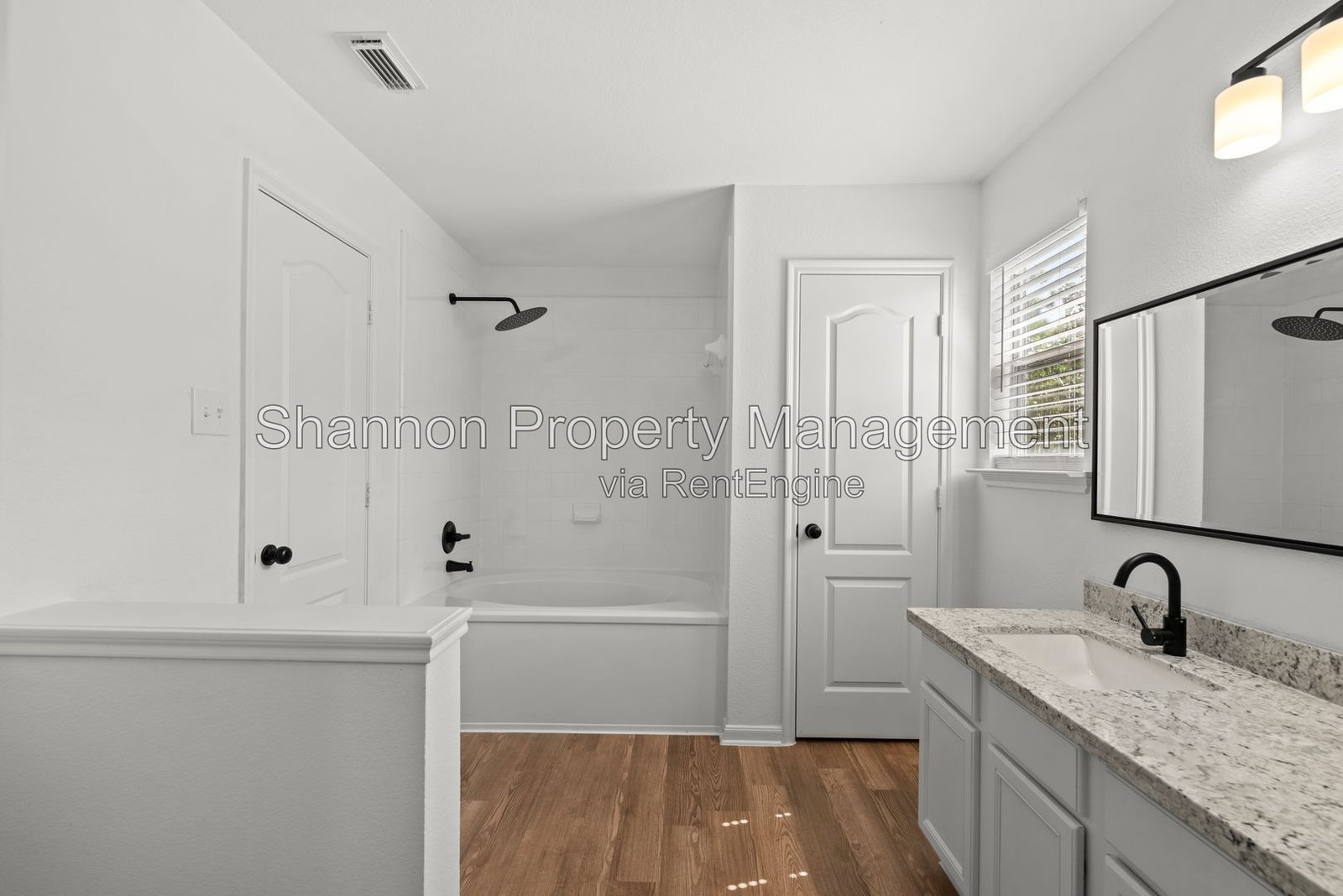 Gallery Image 19