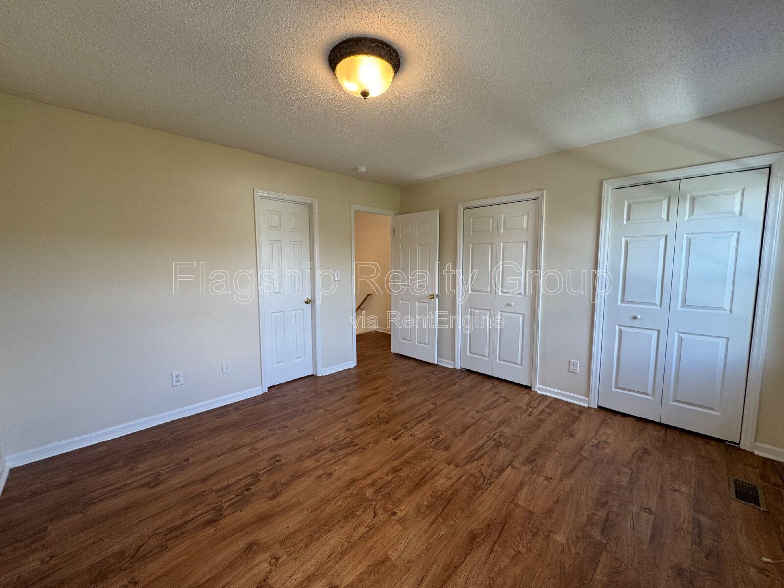 Gallery Image 19