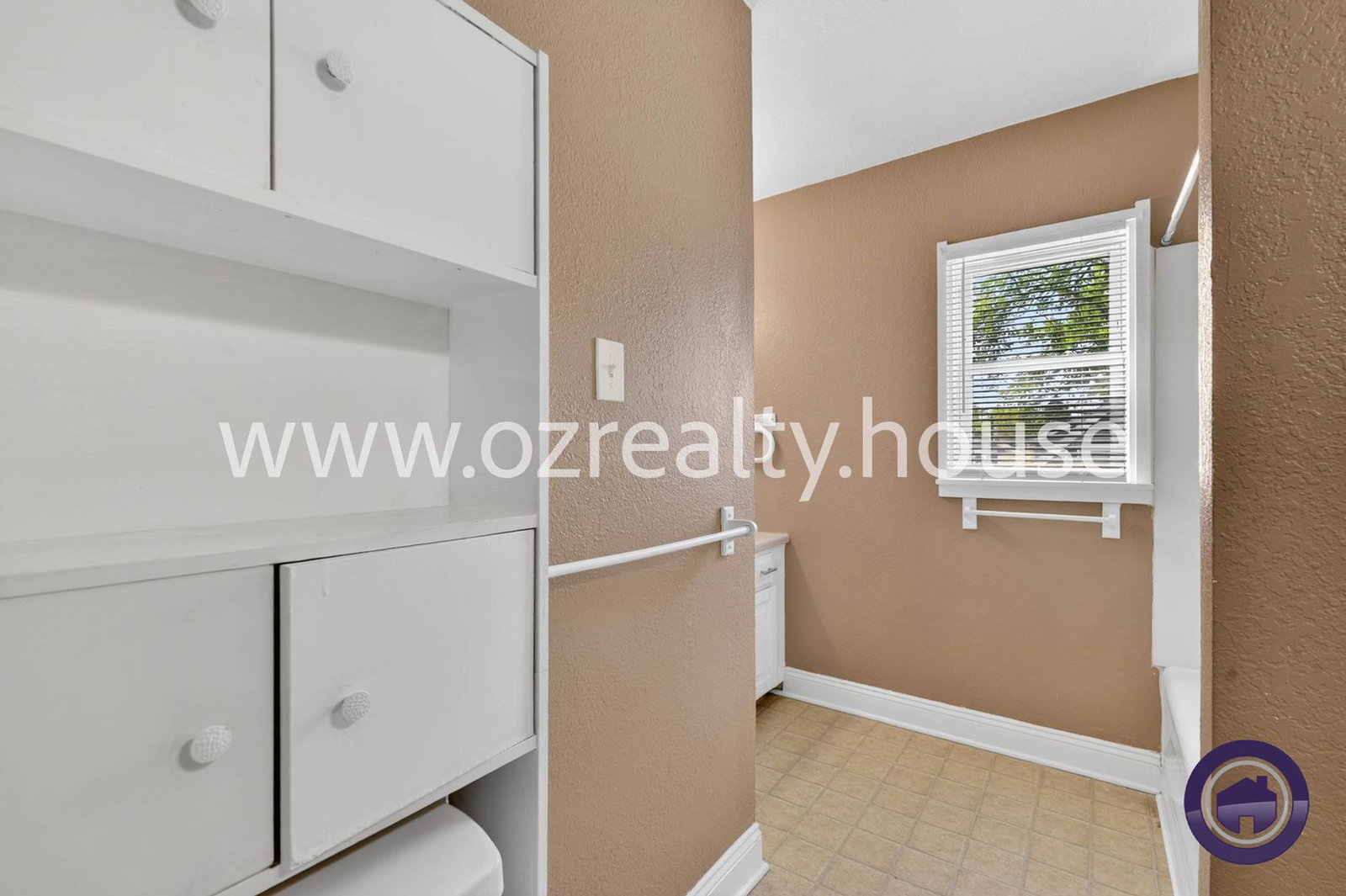 Gallery Image 16