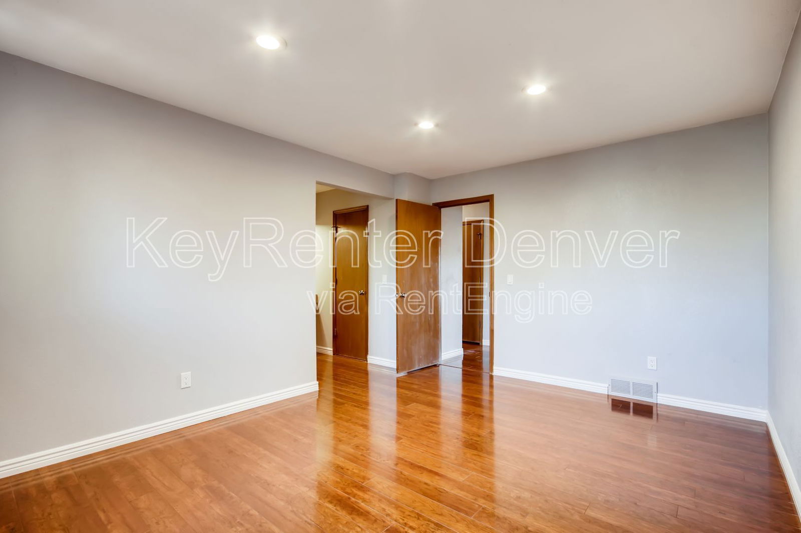 Gallery Image 16