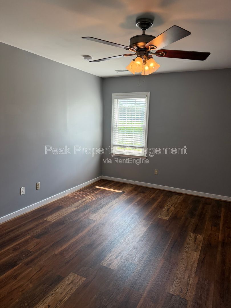 Gallery Image 17