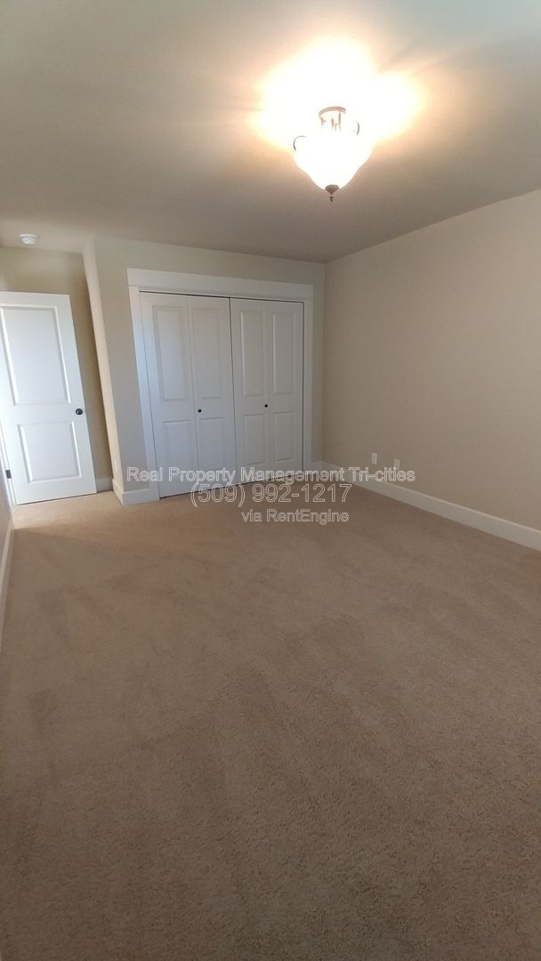 Gallery Image 30