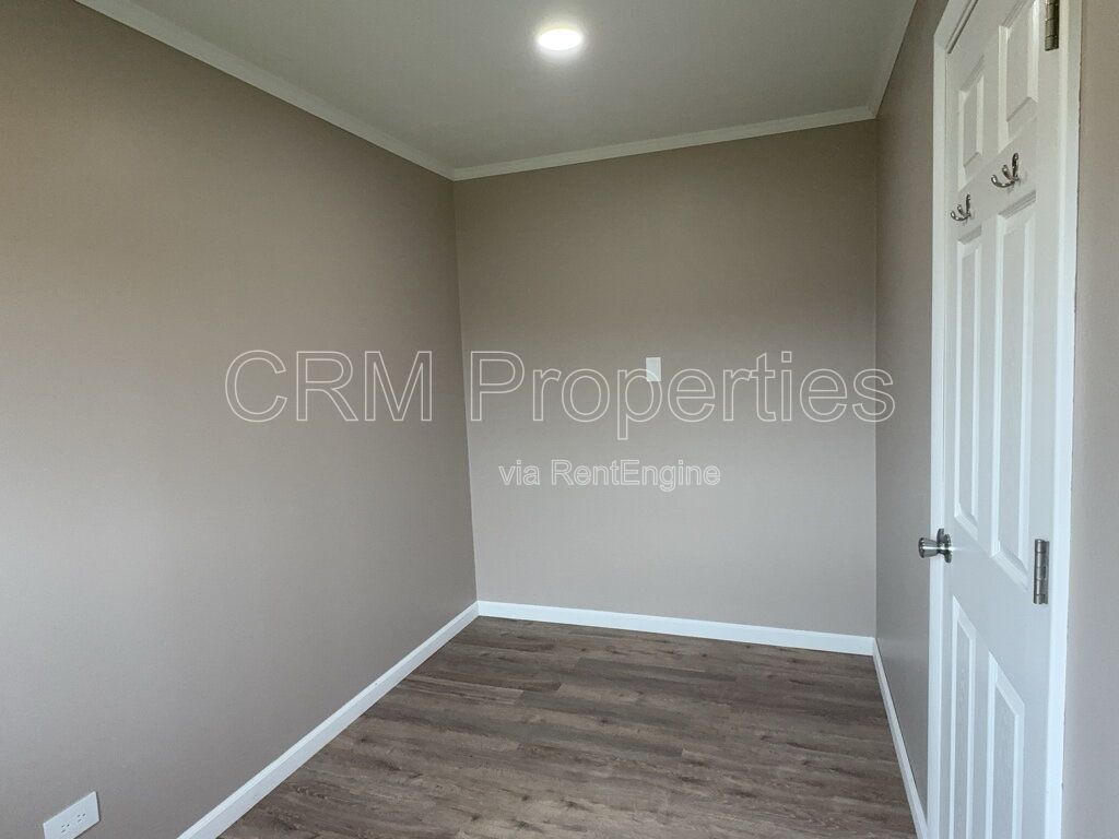 Gallery Image 22