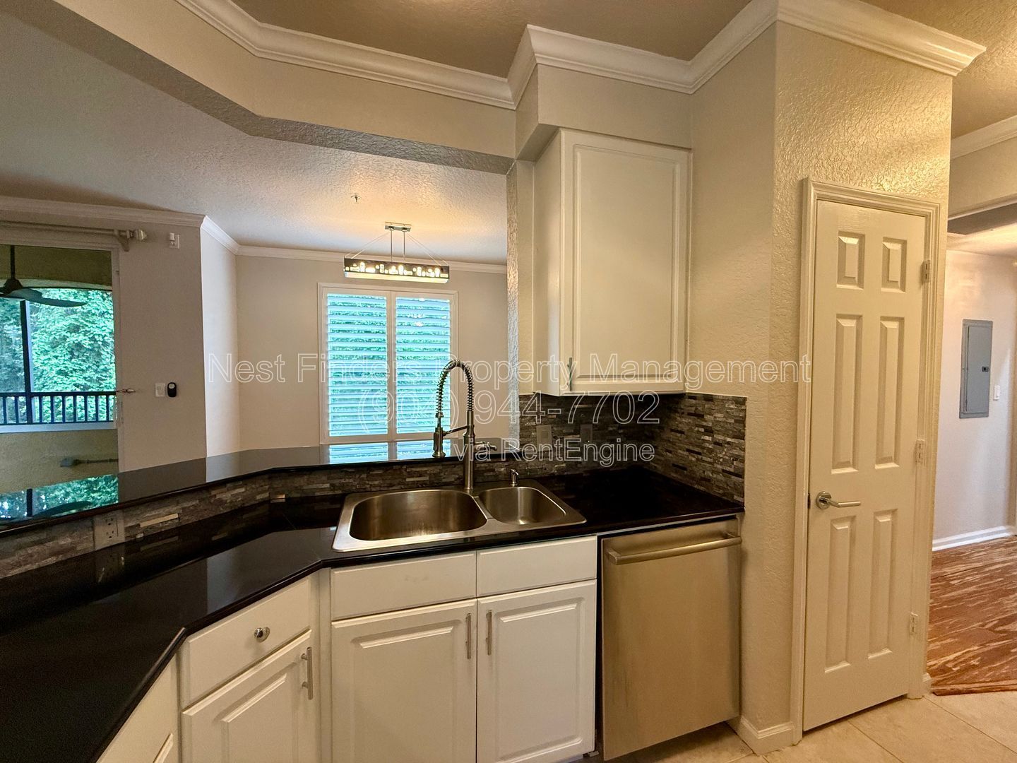 Gallery Image 16