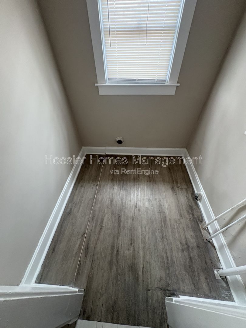 Gallery Image 15