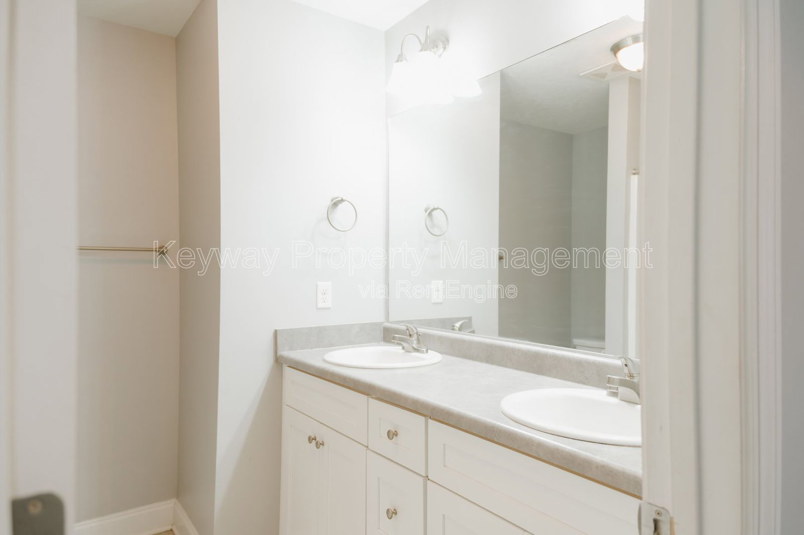 Gallery Image 16