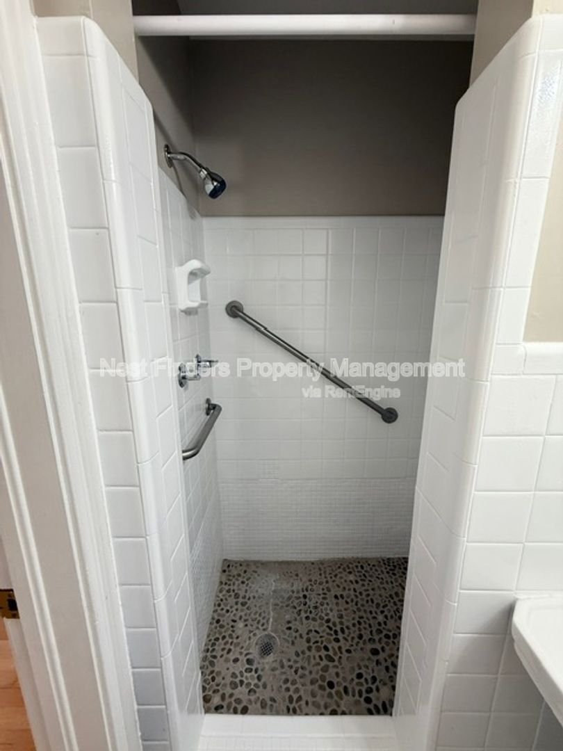 Gallery Image 25