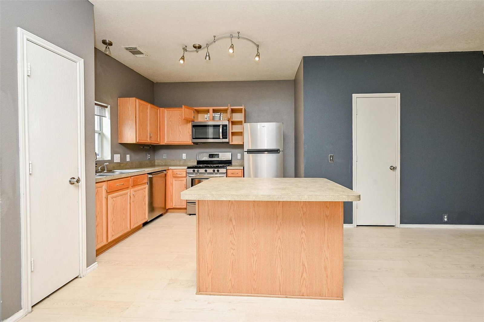 Gallery Image 8