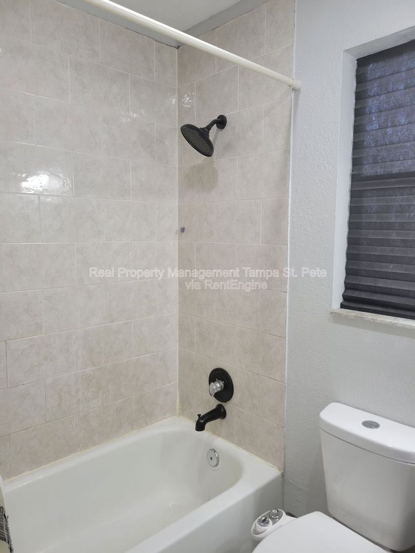 Gallery Image 17