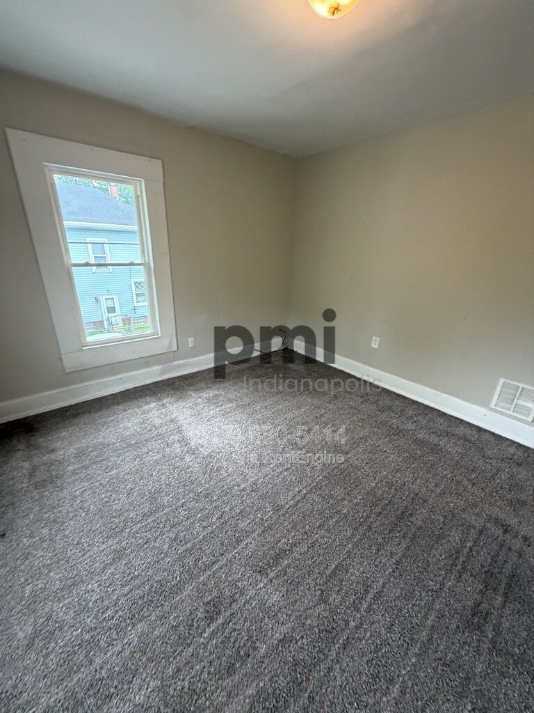 Gallery Image 17