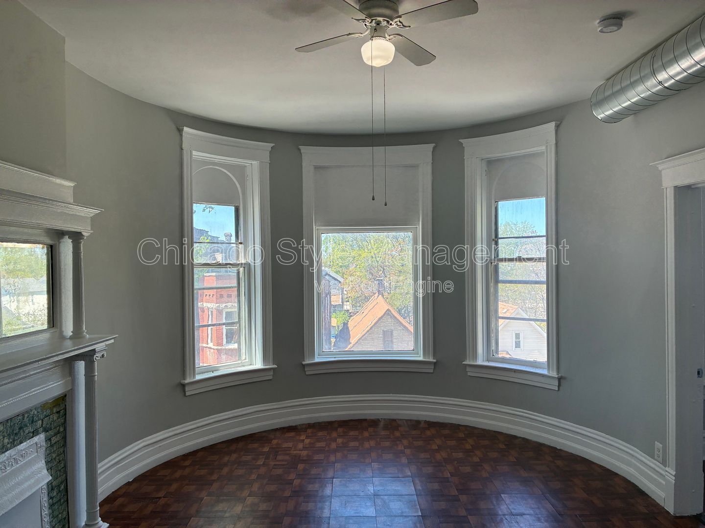 Gallery Image 0