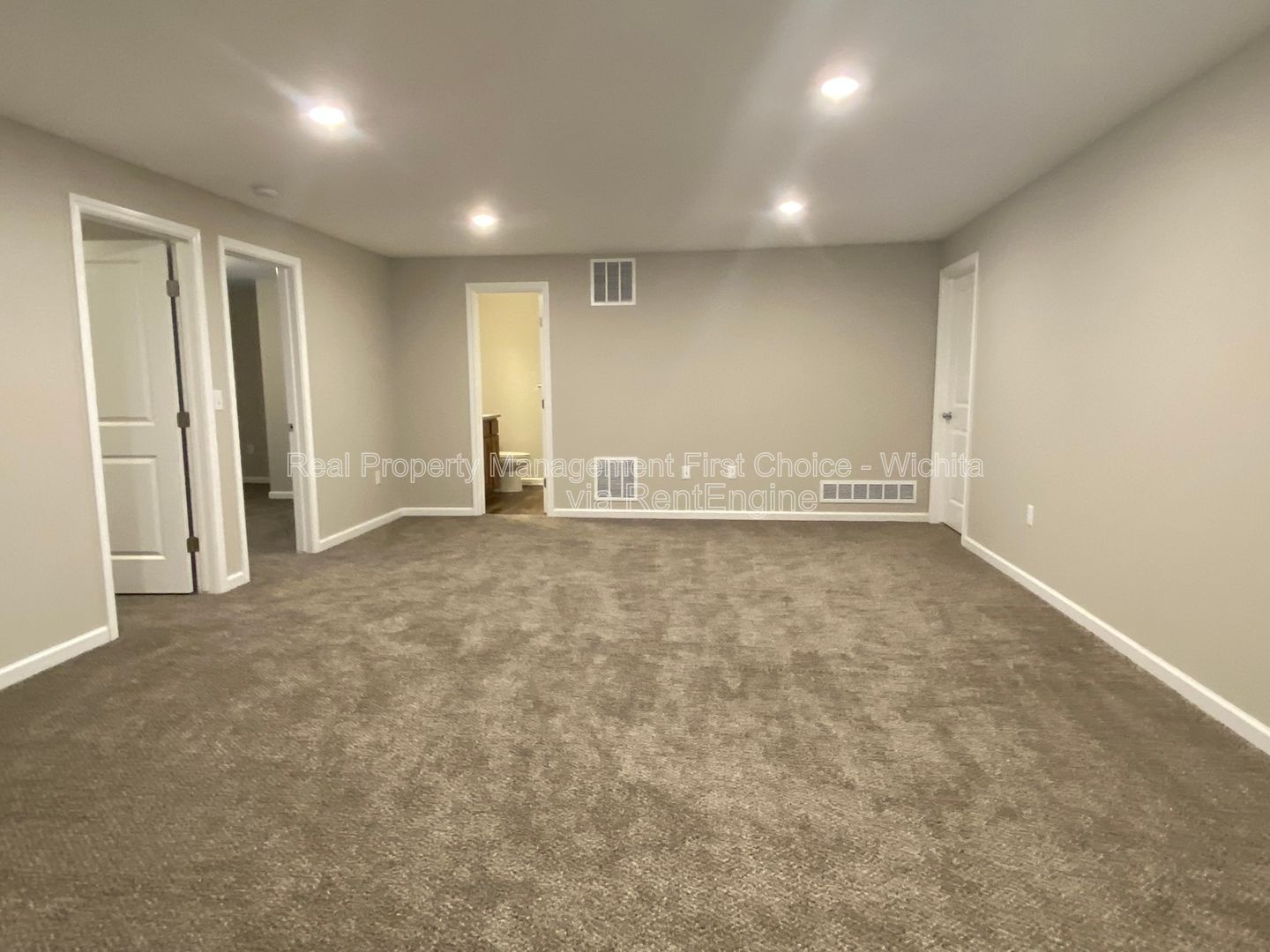 Gallery Image 32