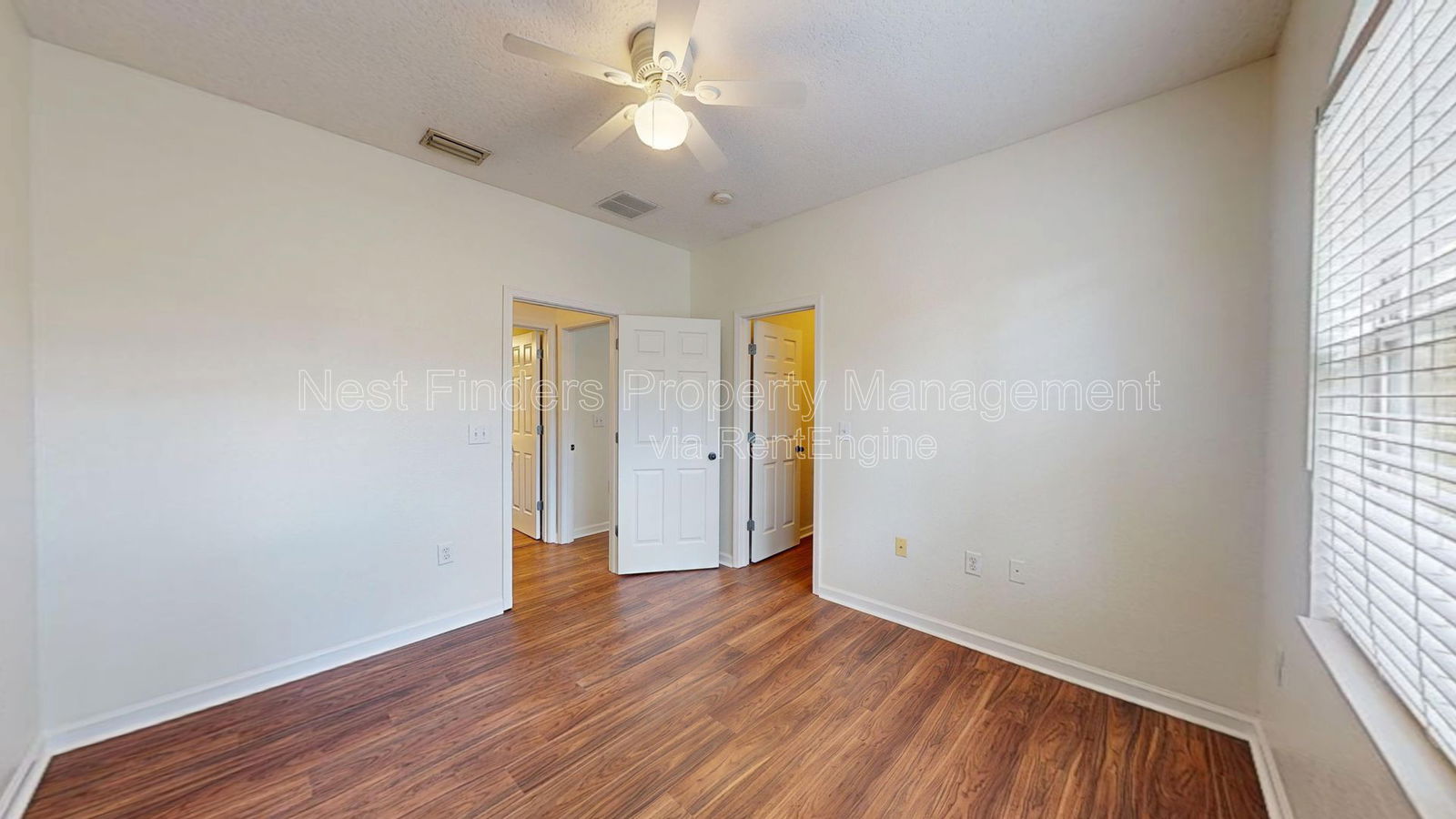 Gallery Image 17